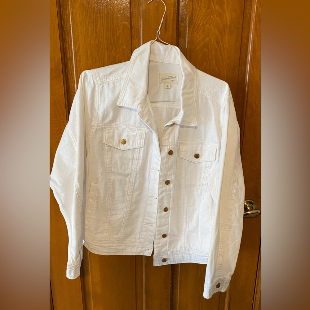 White denim jacket never worn
